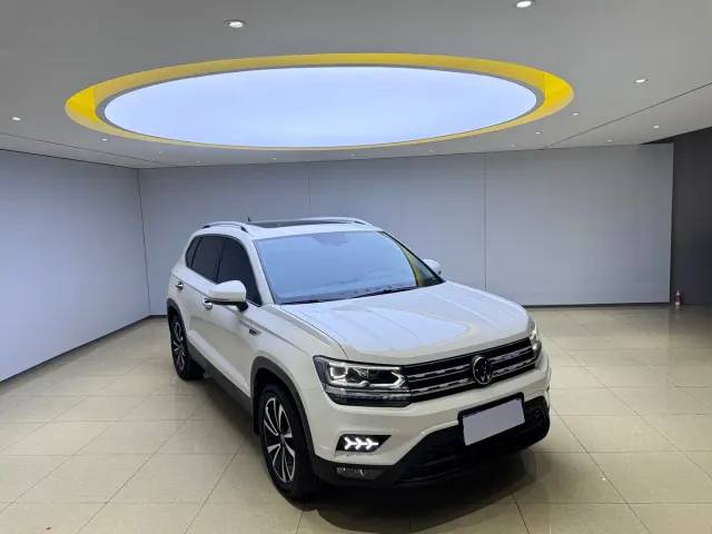 Volkswagen Tharu — Фото автомобиля 2