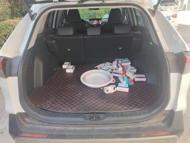 Toyota RAV4 — Фото автомобиля 4