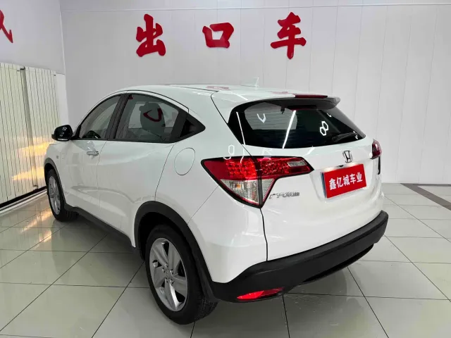 Honda Vezel — Фото автомобиля 6