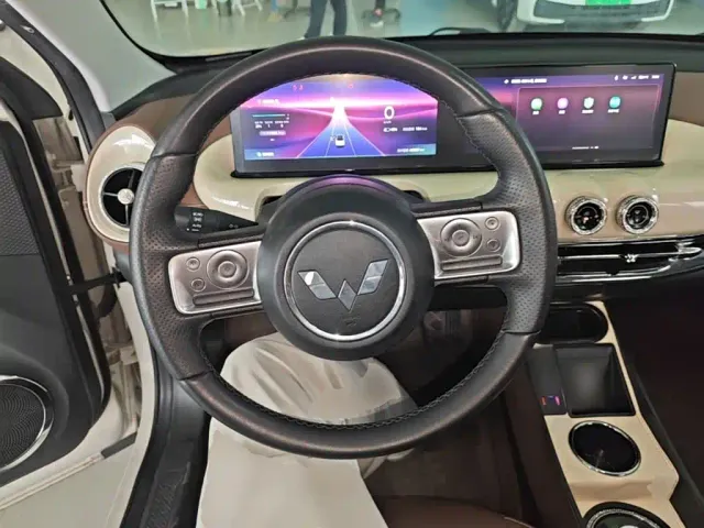 Wuling Bingo — Фото автомобиля 10