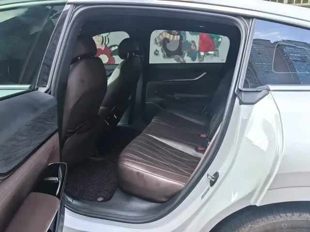 Changan Qiyuan A07 — Фото автомобиля 8