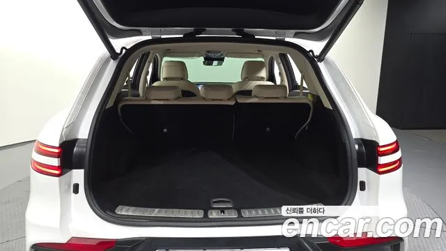 Genesis GV70 2.5T Бензин AWD — Фото автомобиля 15
