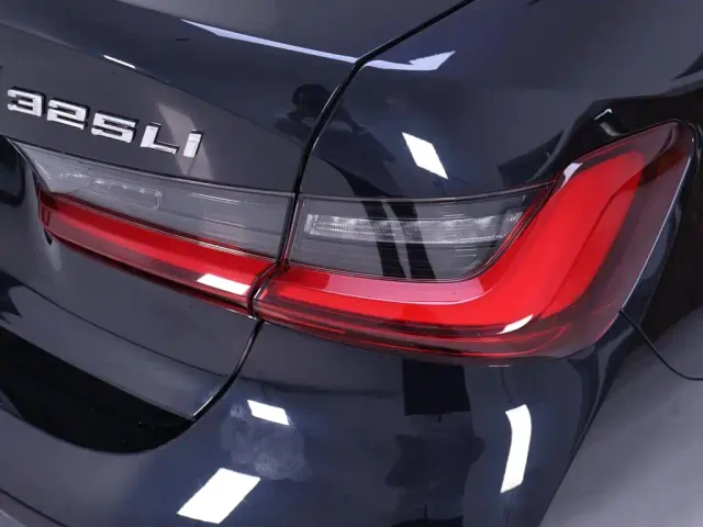 BMW 3 Series — Фото автомобиля 9