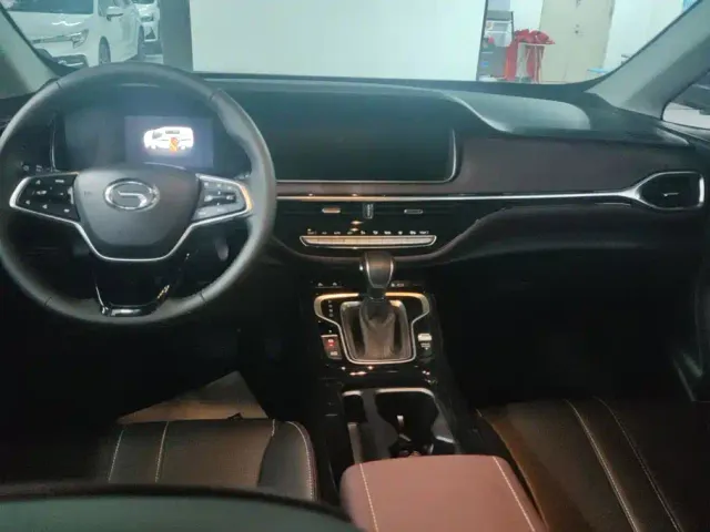 GAC Trumpchi M6 — Фото автомобиля 12