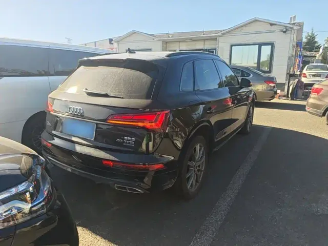 Audi Q5L — Фото автомобиля 6