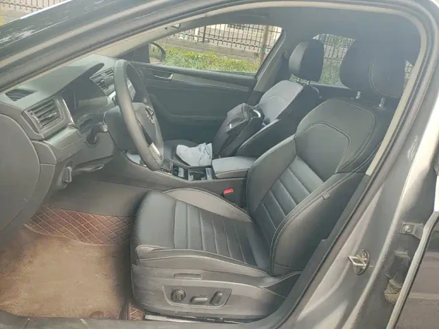 Skoda Superb — Фото автомобиля 14
