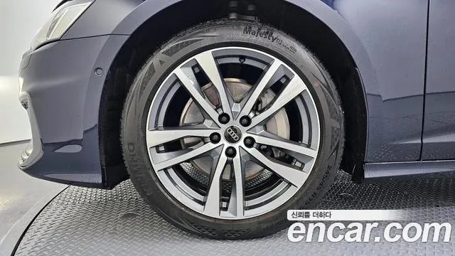 Audi A6 45 TFSI quattro Premium — Фото автомобиля 5
