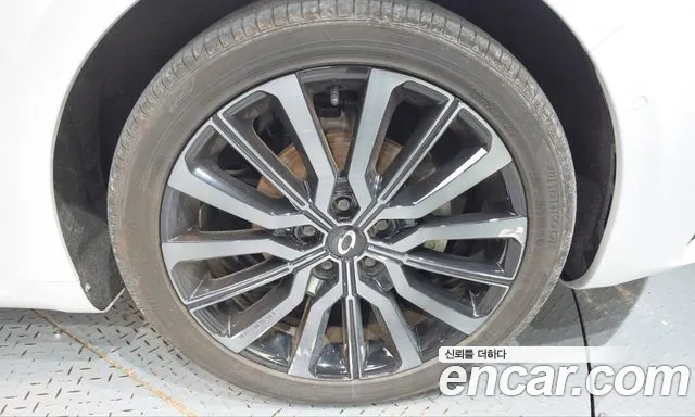 Renault Korea SM6 — Фото автомобиля 5