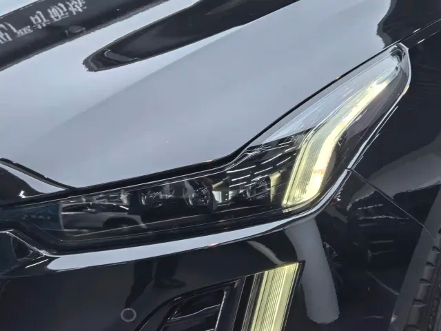 Cadillac CT5 — Фото автомобиля 20