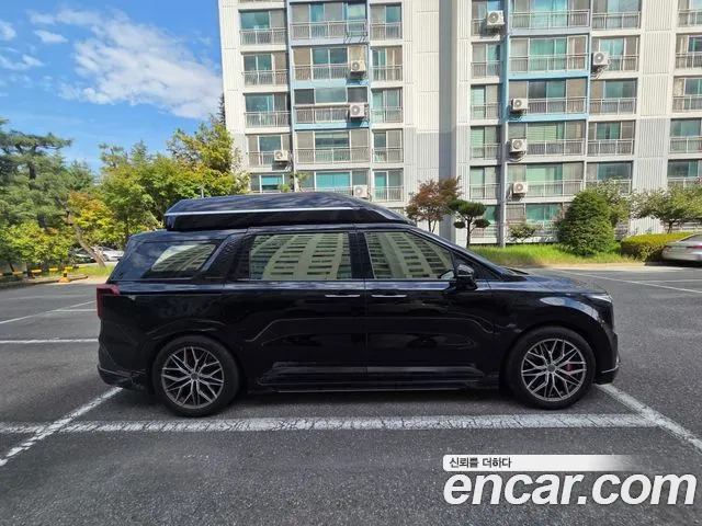 Фотография автомобиля — Kia Carnival Generation 4