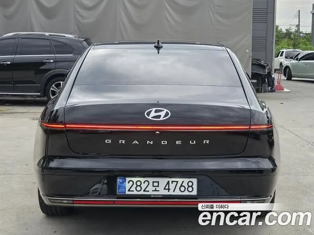 Hyundai Grandeur Grandeur (GN7) 2.5 Бензин 2WD — Фото автомобиля 4