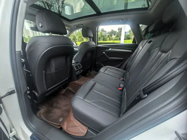 Audi Q5L — Фото автомобиля 17