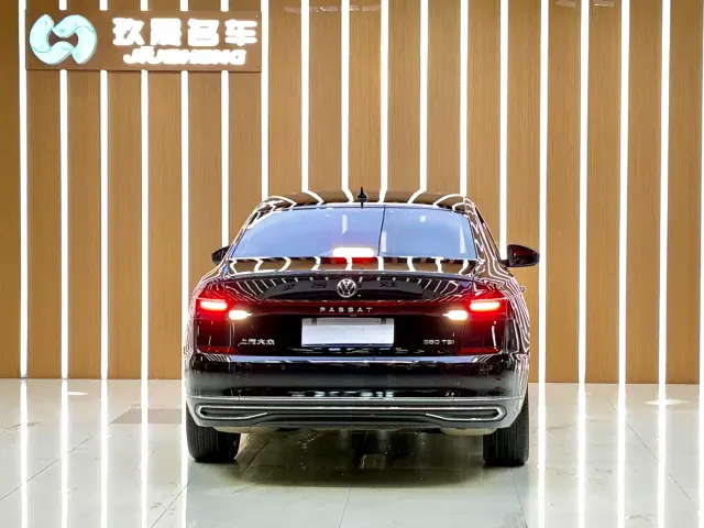 Volkswagen Passat — Фото автомобиля 20