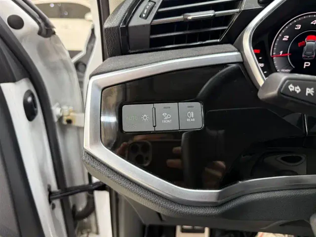 Audi Q3 — Фото автомобиля 12