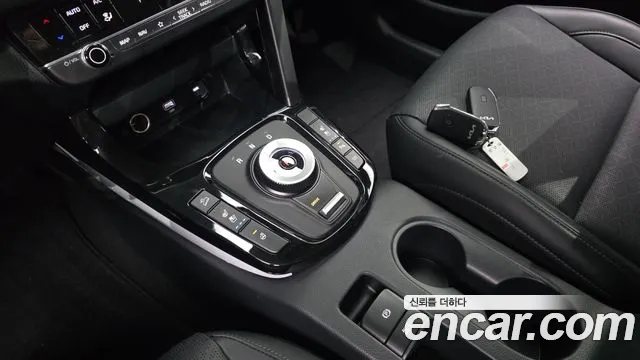 Kia Seltos Бензин 1.6 турбо 2WD — Фото автомобиля 9
