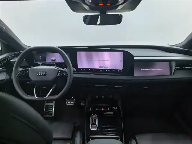 Audi A6L e-tron — Фото автомобиля 12