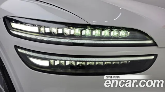 Genesis GV70 — Фото автомобиля 7