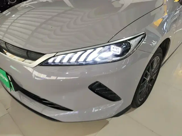 BYD Qin PLUS — Фото автомобиля 23