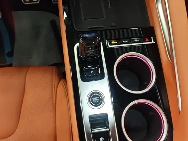 Geely Boyue — Фото автомобиля 13