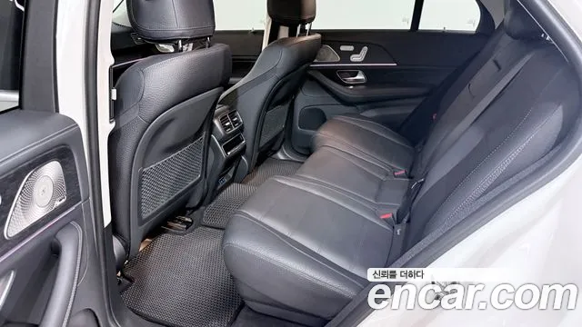 Mercedes-Benz GLE-Class — Фото автомобиля 10