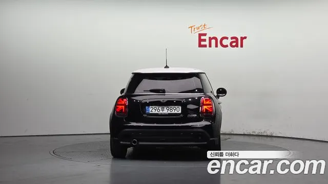 Mini Cooper Cooper Classic — Фото автомобиля 4