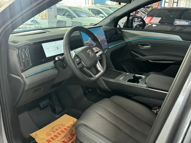 BYD Song L DM-i — Фото автомобиля 8