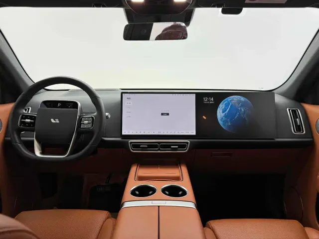 Li Auto L7 — Фото автомобиля 7