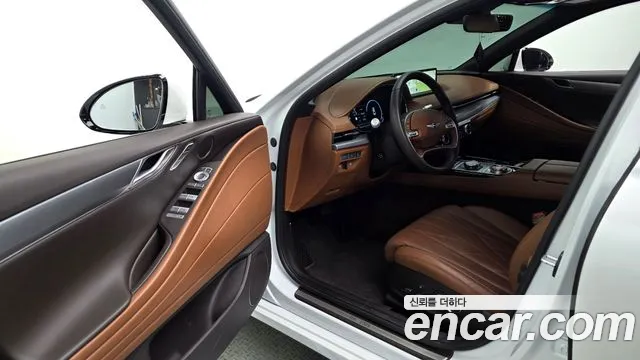 Genesis G80 Бензин 3.5 турбо AWD — Фото автомобиля 10
