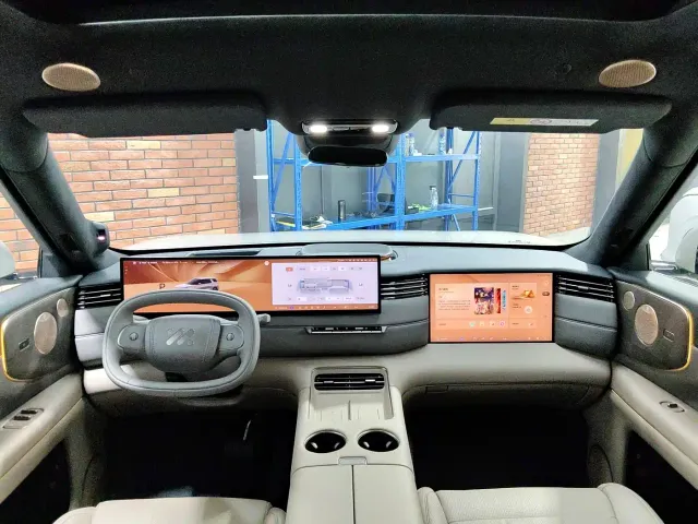IM Motors LS8 — Фото автомобиля 12