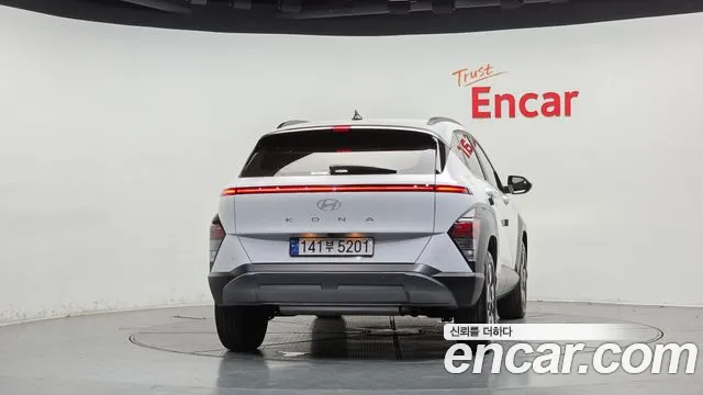 Hyundai Kona — Фото автомобиля 4