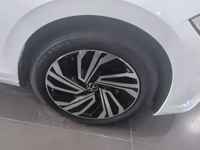 Volkswagen Sagitar — Фото автомобиля 6