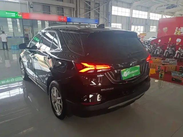 Chevrolet Equinox — Фото автомобиля 4