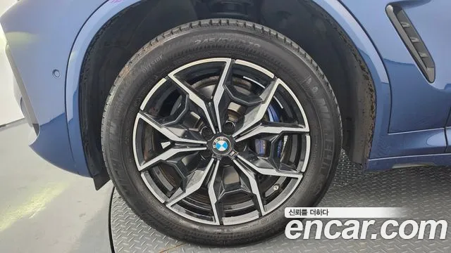 BMW X4 xDrive20i M Sport — Фото автомобиля 5