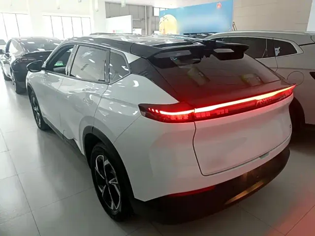 Dongfeng Fengshen L7 — Фото автомобиля 4
