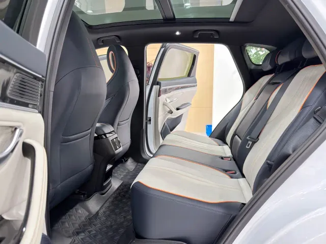 BYD Song PLUS — Фото автомобиля 11