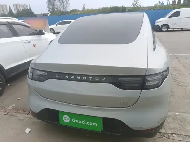 Leapmotor C01 — Фото автомобиля 5