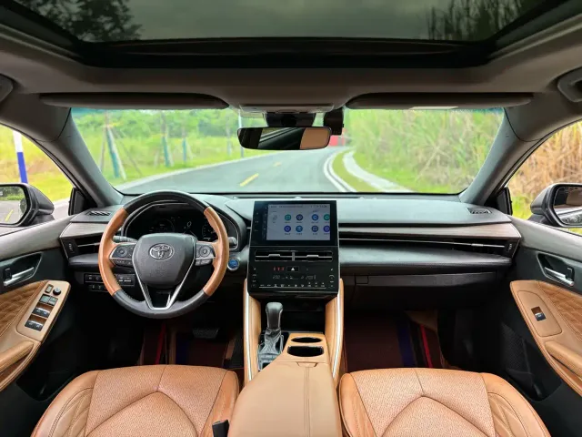 Toyota Avalon — Фото автомобиля 5