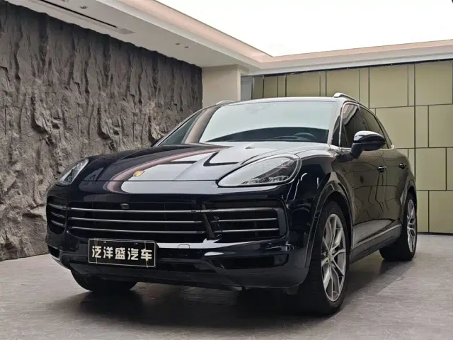 Фотография автомобиля — Porsche Cayenne
