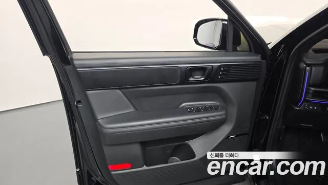 Hyundai Santafe Santa Fe (MX5) Бензин 2.5T 2WD — Фото автомобиля 23