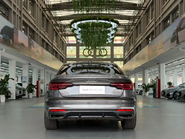 Audi A4L — Фото автомобиля 4