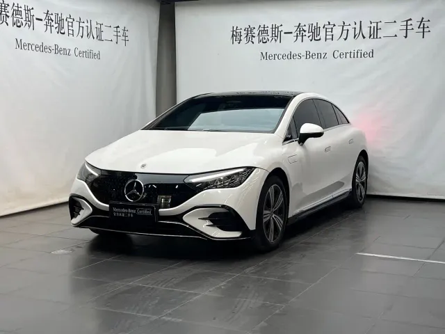 Фотография автомобиля — Mercedes-Benz EQE