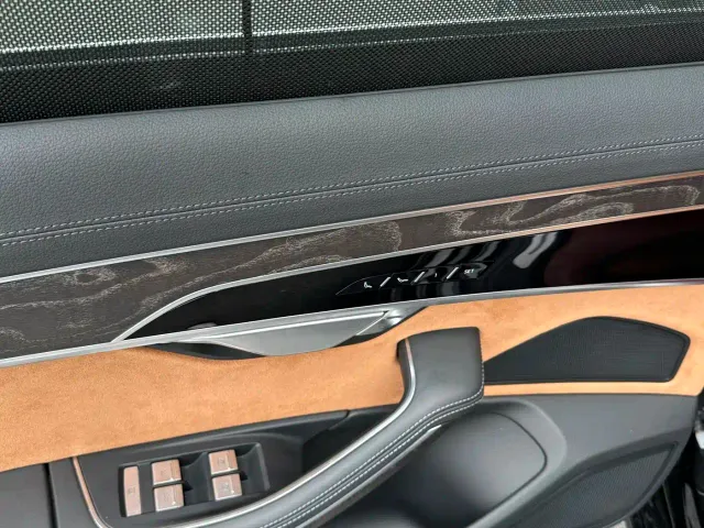 Audi A8 — Фото автомобиля 8