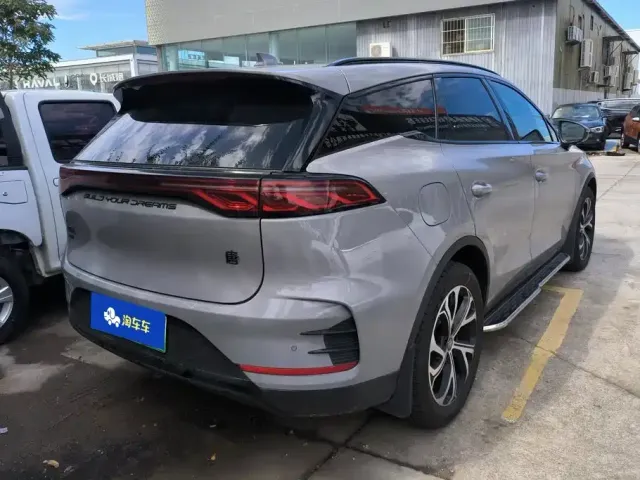 BYD Tang — Фото автомобиля 3
