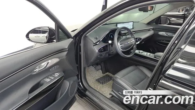 Genesis GV70 — Фото автомобиля 10