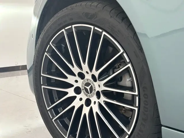 Mercedes-Benz C-Class — Фото автомобиля 13