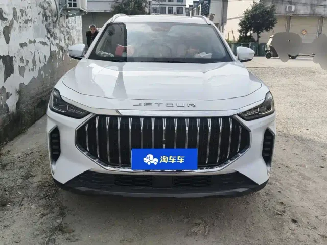 Jetour X70 Plus — Фото автомобиля 2