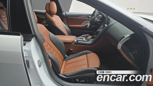 BMW 8-Series — Фото автомобиля 10