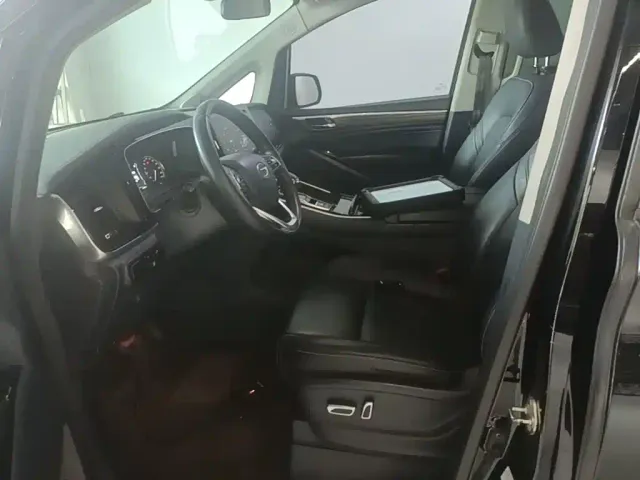 GAC Trumpchi M8 — Фото автомобиля 14