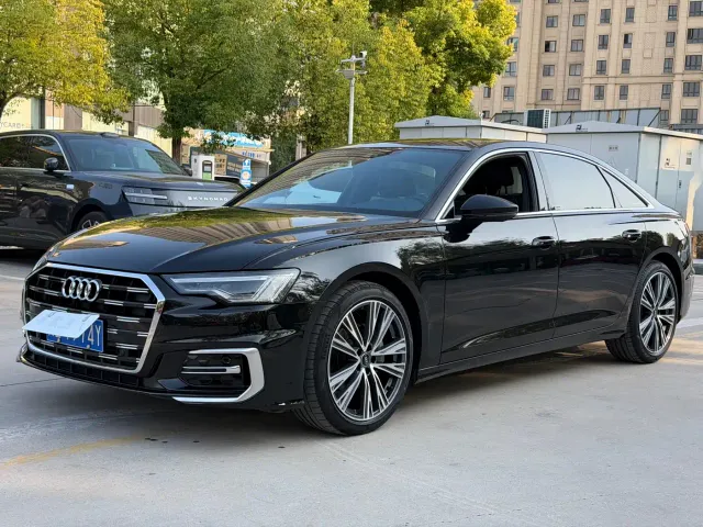 Фотография автомобиля — Audi A6L