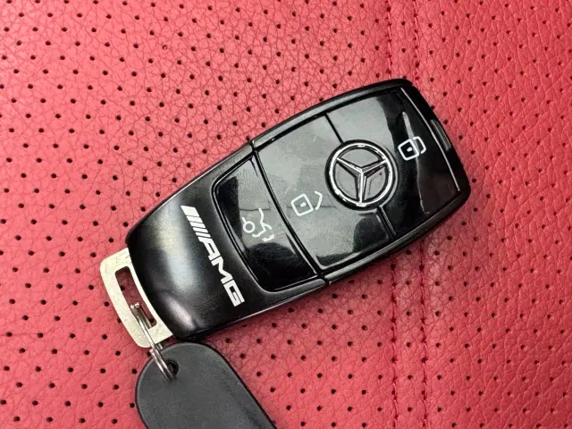 Mercedes-Benz GLB AMG — Фото автомобиля 9
